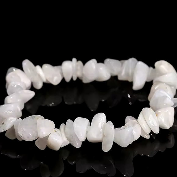 Bracelet And Earrings Set - White Turquoise - Natural Stone Healing Energy - Picture 12 of 12